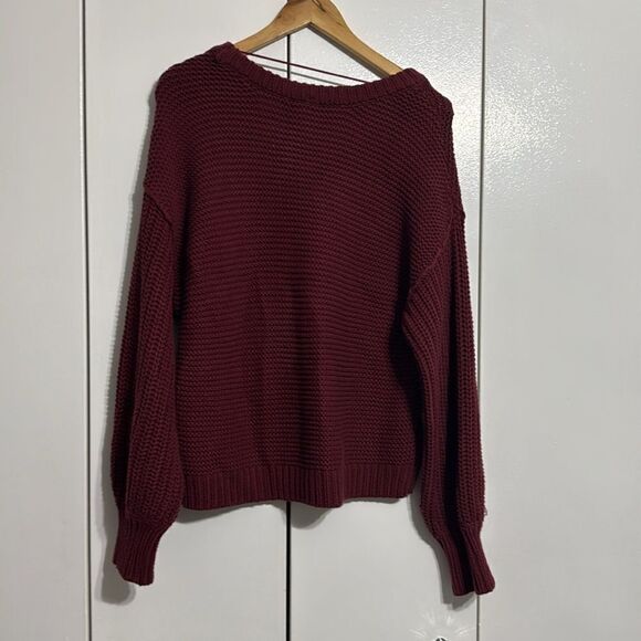 Free People Dream Cable Chunky Knit Crewneck Sweater in Cabernet Size XS - Picture 3 of 6